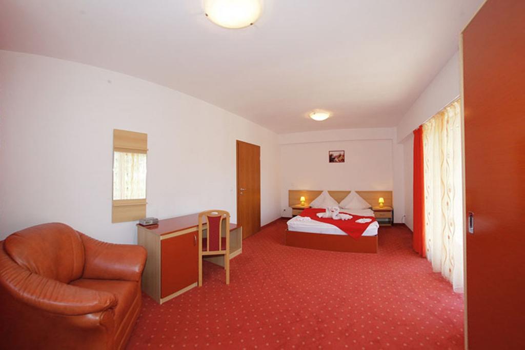 Hotel International Băile Herculane Cameră foto